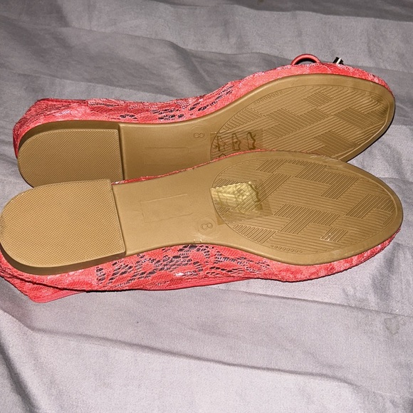 NWOT!Ladies Lace Flats - Picture 4 of 5